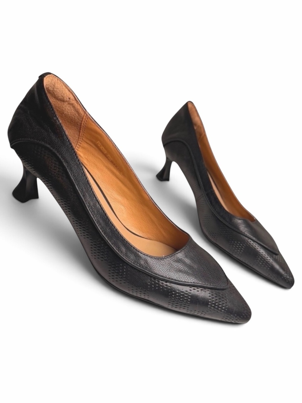 Dwarves Handmade Black Leather Kitten Heel Pumps Size 5 NWOB